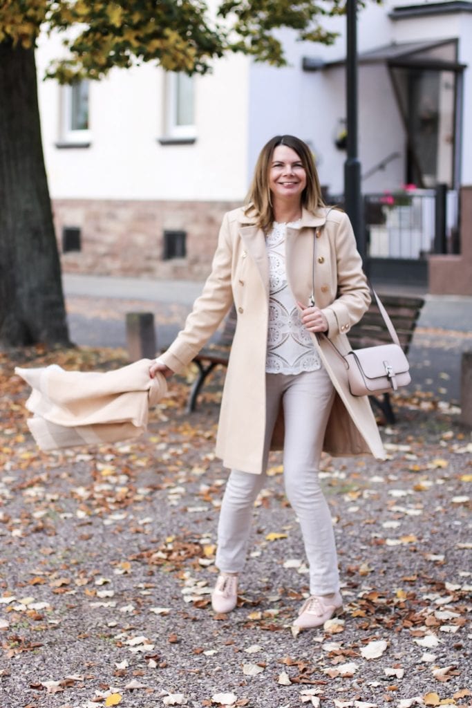 Beiger Herbstmantel von Miss selfridge