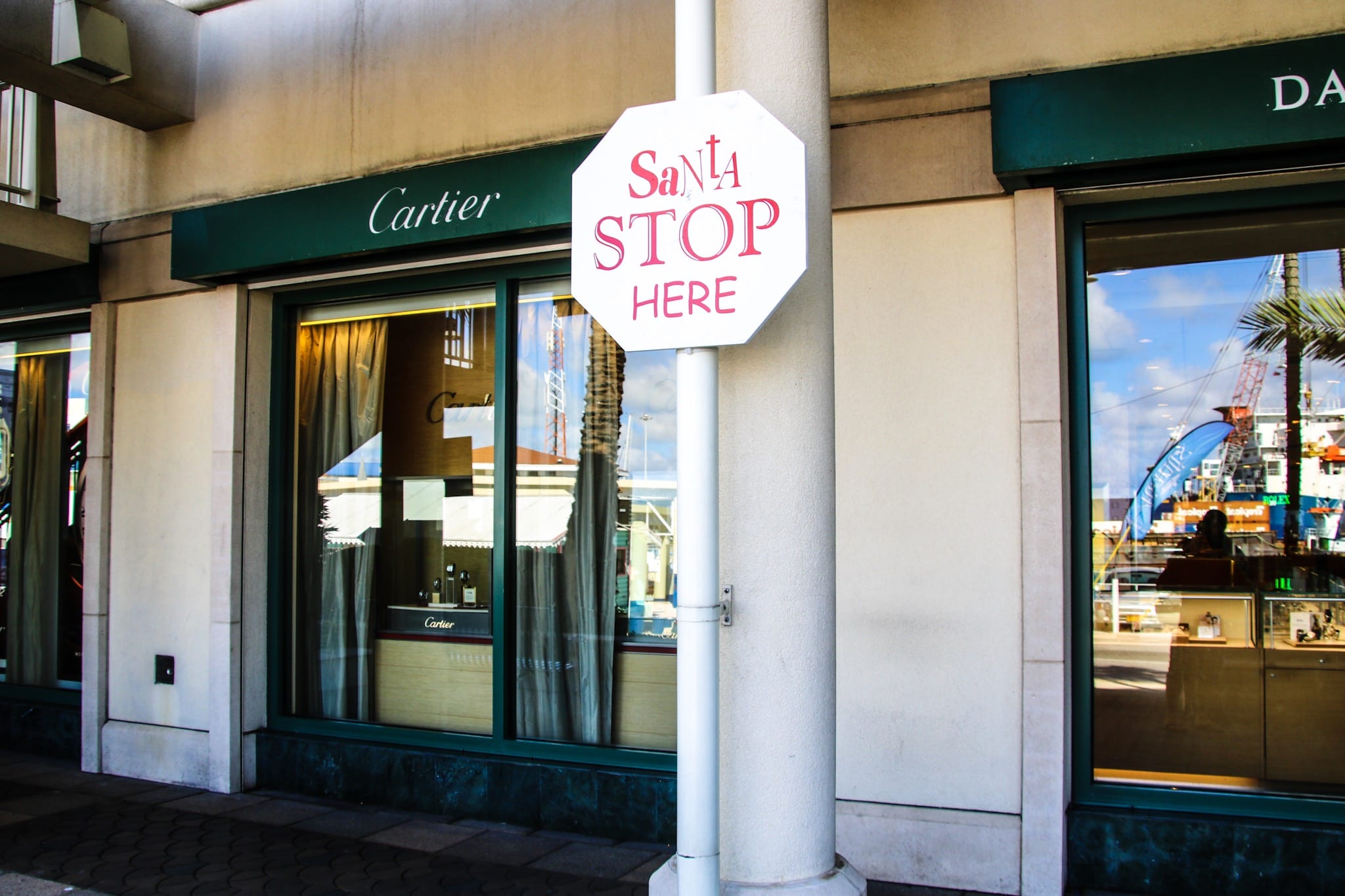 122C1E9E-4A01-428B-92DD-BD65F7C01D42