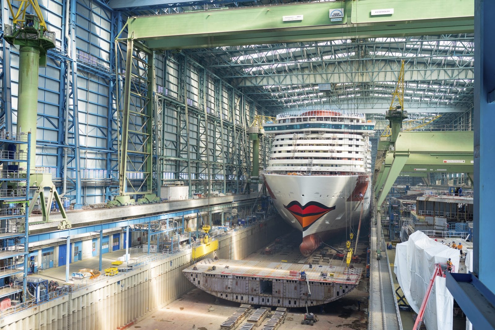 AIDAnova Kussmundbemalung