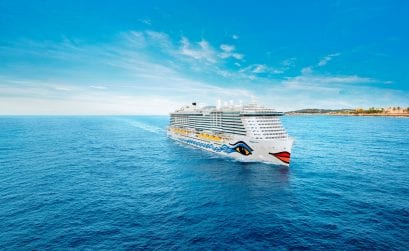 AIDAnova als erstes Kreuzfahrtschiff mit blauem Engel ausgezeichnet